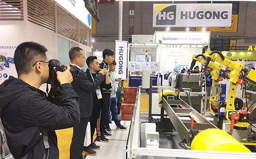 第二届进博会浙江日报拍摄QG刮刮乐意大利CEA展位